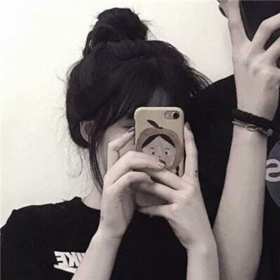 情侣秀恩爱头像一对两张_情侣头像00后专属2020最新的