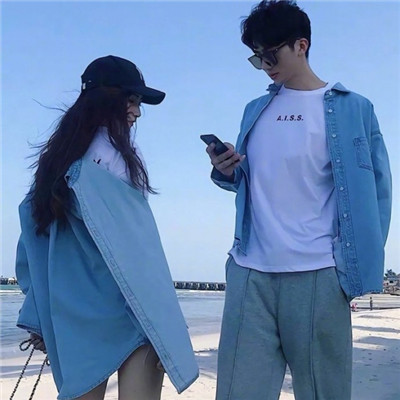 情侣秀恩爱头像一对两张_情侣头像00后专属2020最新的