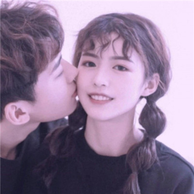 情侣秀恩爱头像一对两张_情侣头像00后专属2020最新的