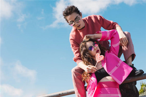 情侣感情升温的技巧!高情商的相处,让感情直线上升!-老九资源网_免费资源搜集分享平台 情侣感情升温的技巧!高情商的相处,让感情直线上升!-老九资源网_免费资源搜集分享平台