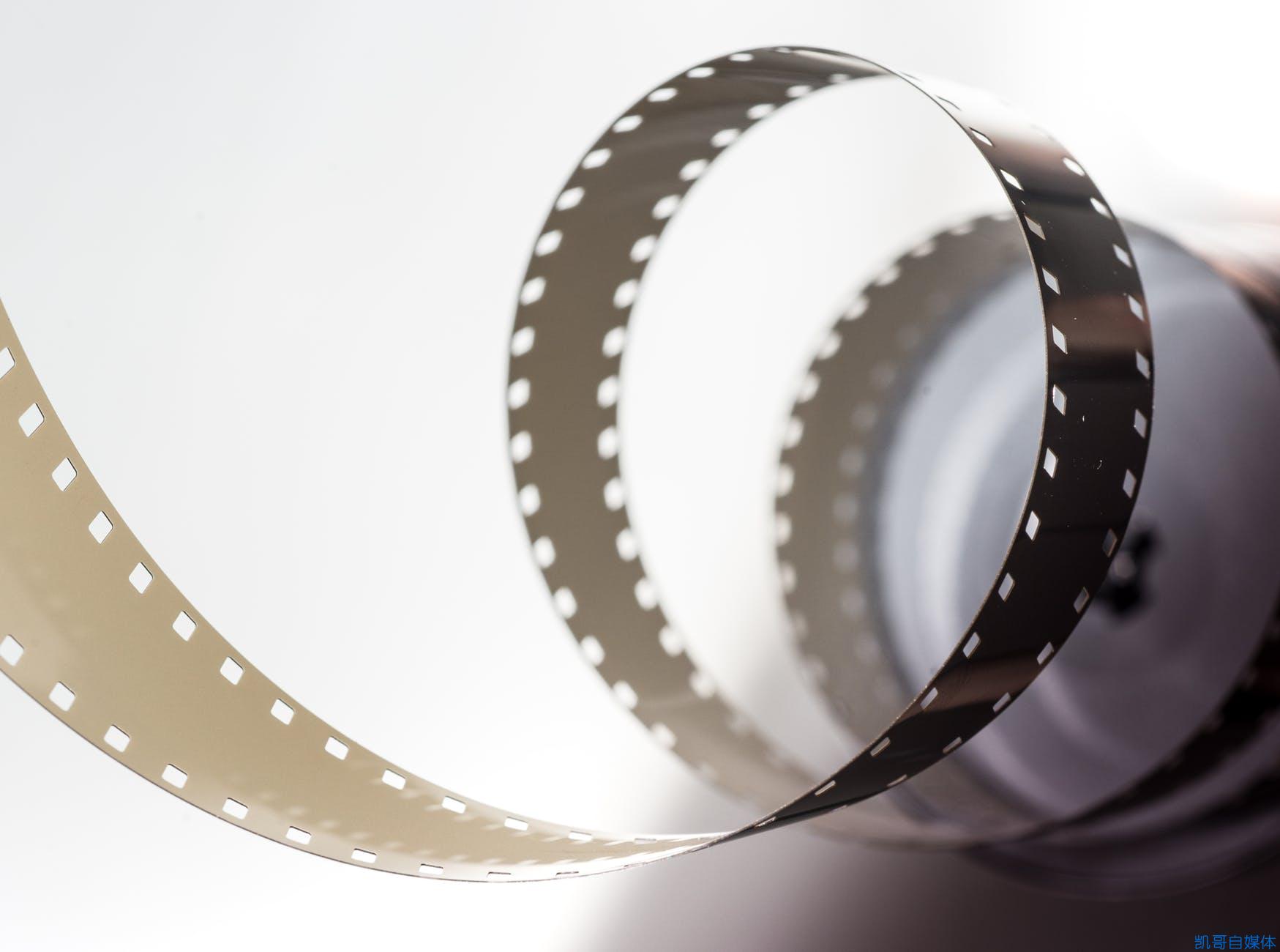 film-movie-motion-picture-390089.jpeg film-movie-motion-picture-390089.jpeg