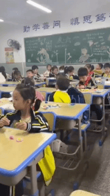 点击查看原图 8.gif